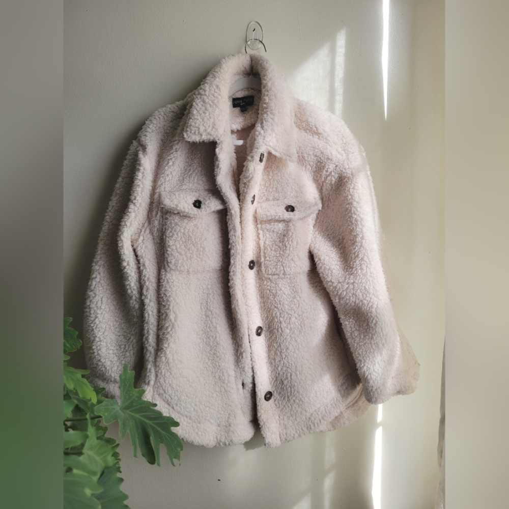 Love tree Fluffy shacket size large